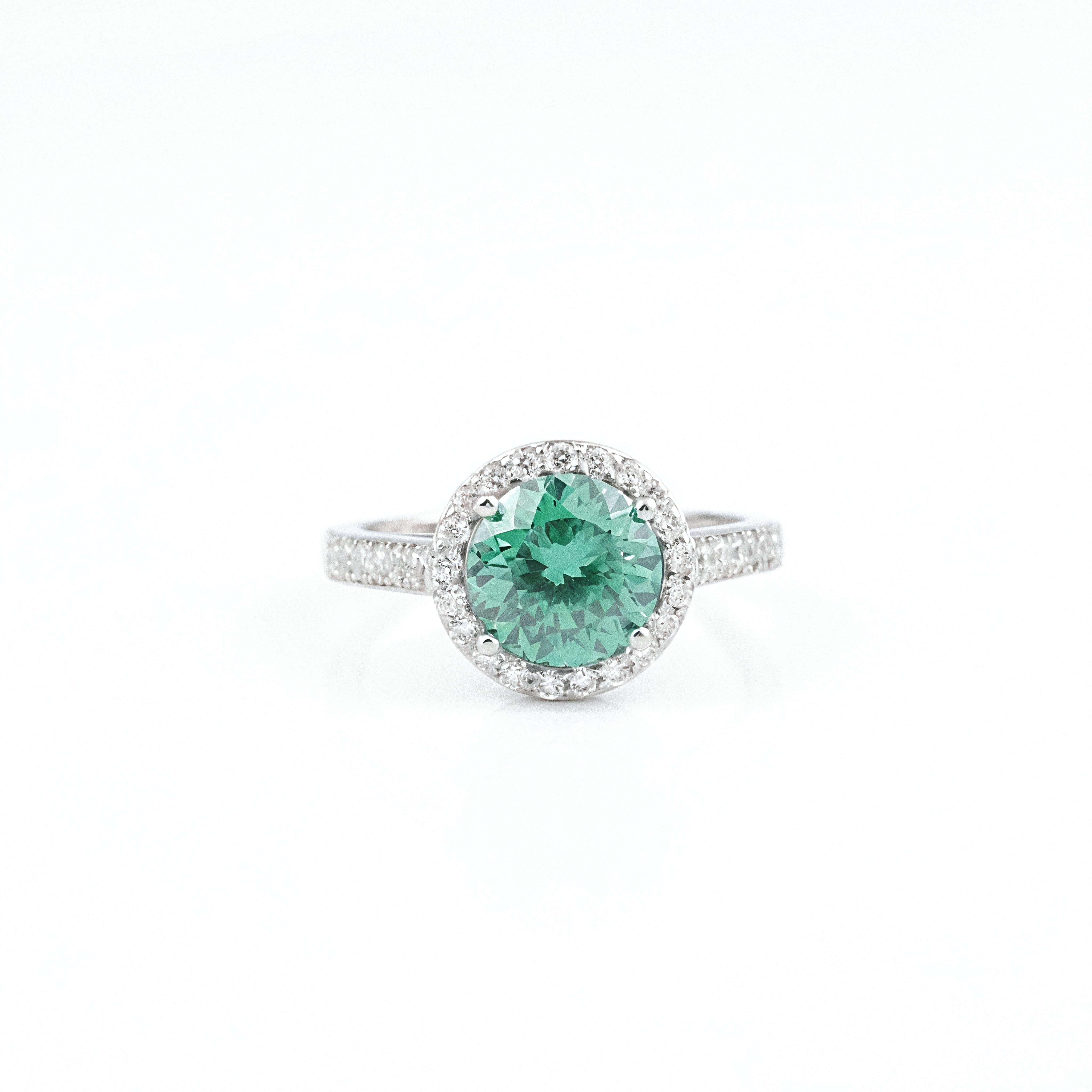 Eterna Radiance Ring
